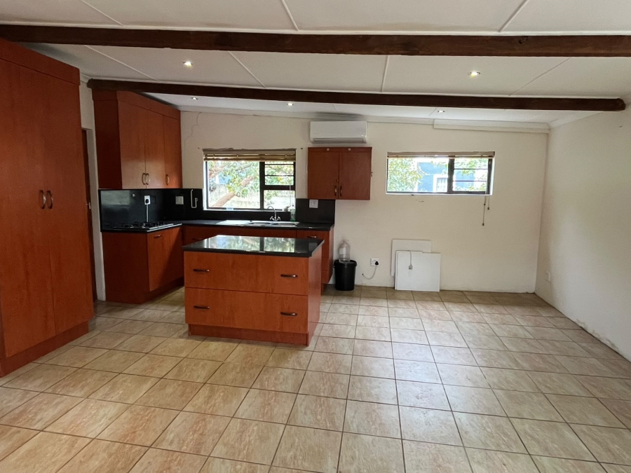 6 Bedroom Property for Sale in Rosemount Eastern Cape